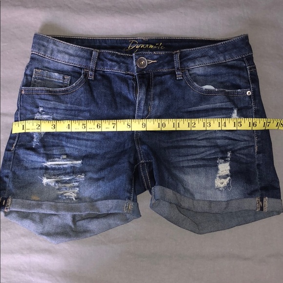 DYNAMITE DISTRESSED JEAN SHORTS - Picture 7 of 8